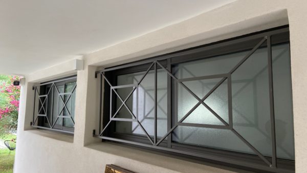 GRILLE DEFENSE DOUBLE